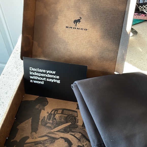 Bronco Flag - Picture 5 of 8